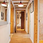 Encanto En Las Ramblas, Espacio Perfecto Para 9